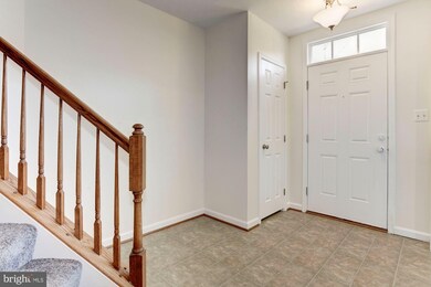 2203 Merseyside Dr unit 68, Woodbridge, VA 22191 - photo 4