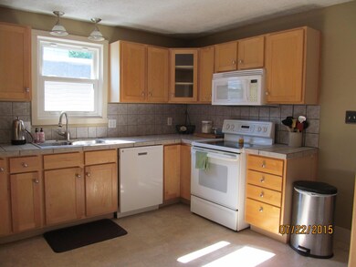 201 Maple St, Sugar Grove, OH 43155 - photo 7