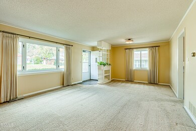 70315thStNW_00024