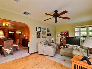 Den/Family/Great Room.