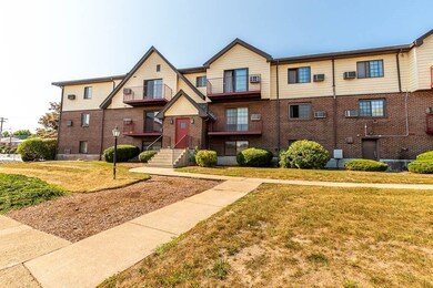 1001 N Main St unit 2, Randolph, MA 02368 - photo 3