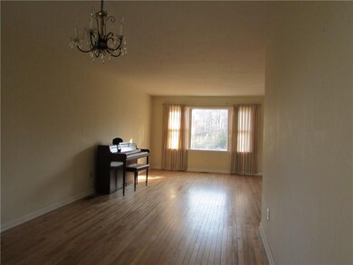 14 Circle Dr, Carmel, IN 46032 - photo 3