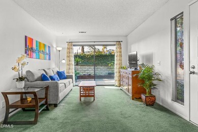 8-web-or-mls-Upmarketmedia_827Ven-24