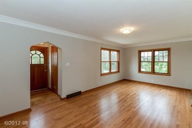 1602 37th St, Des Moines, IA 50310 - photo 2