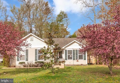 527 Rolando Dr, Colonial Beach, VA 22443 - photo 2