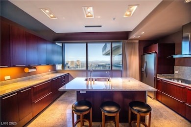 The Martin unit 3810, Las Vegas, NV 89103 - photo 5