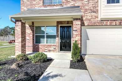 10915 Myrtle Oak St, Houston, TX 77016 - photo 2