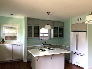 1627 Hawthorne St, Houston, TX 77006 - photo 2