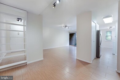 11212 Chestnut Grove Square unit 7, Reston, VA 20190 - photo 6