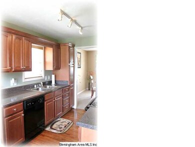 960 Hickory St, Moody, AL 35004 - photo 5