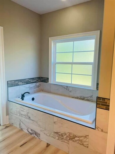 306 Emerald Acres Dr, Crawfordville, FL 32327 - photo 5