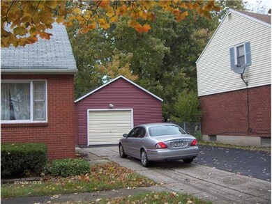 274 Meadow Dr, North Tonawanda, NY 14120 - photo 3