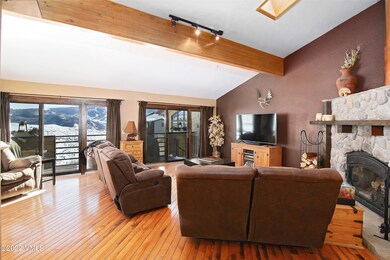3016_wildridge_b_living_1