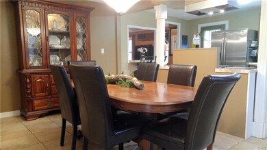 Room for that family-size table, plus hutch & buff