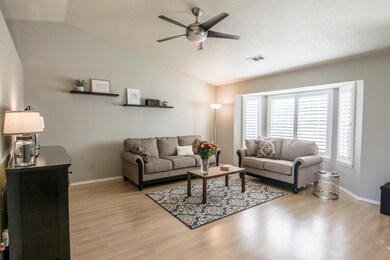 1 Living Room (1)