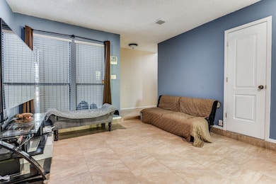 2040 Fleur de Lis Ct, Arlington, TX 76012 - photo 6