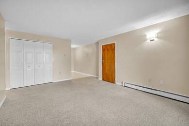 38 Rambling Brook Ln unit A2, Glastonbury, CT 06033 - photo 4