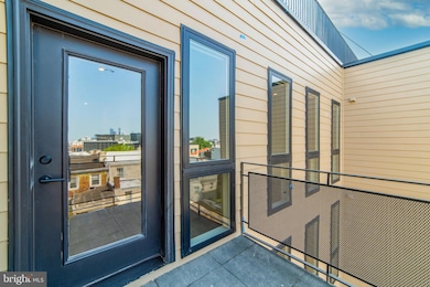 1408 E Oxford St, Philadelphia, PA 19125 - photo 7