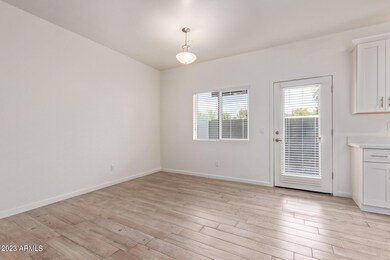 701 N Mcqueen Rd unit 11, Chandler, AZ 85225 - photo 4