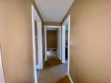 819 Holmes St, Tylertown, MS 39667 - photo 5