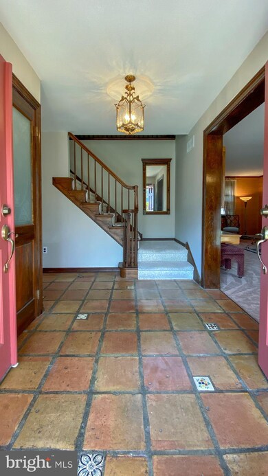 840 Timber Ln, Dresher, PA 19025 - photo 3