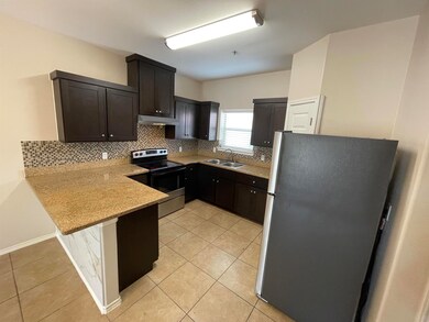 5402 Marcella Ave unit 203 B, Laredo, TX 78041 - photo 5