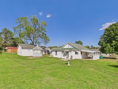 701 Garst St, Cabool, MO 65689 - photo 4