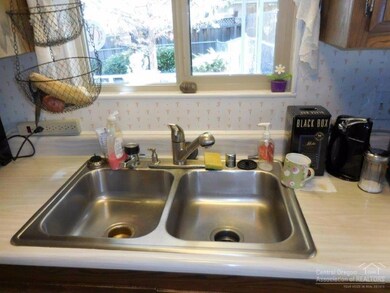 60964 Granite Dr, Bend, OR 97702 - photo 2