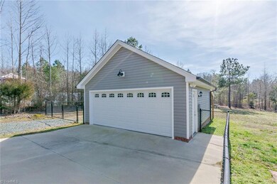 439 Dawson Miller Rd, Asheboro, NC 27205 - photo 3
