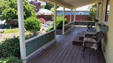 2312 Parkhill Place, Medford, OR 97504 - photo 7