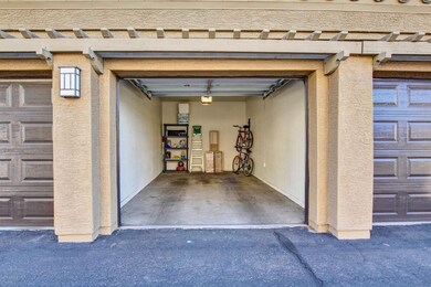 1 Car Garage