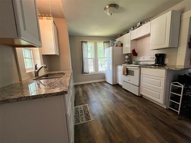 631 E Murray St, Denison, TX 75021 - photo 7