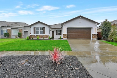 1302 Amaranth St, Plumas Lake, CA 95961 - photo 2