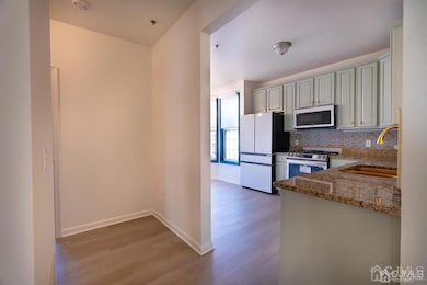 2326 Edward Stec Blvd unit 2326, Edison, NJ 08837 - photo 7