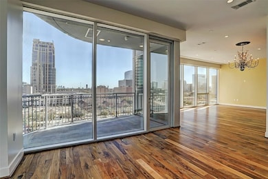 Cosmopolitan Condos unit 904, Houston, TX 77056 - photo 3