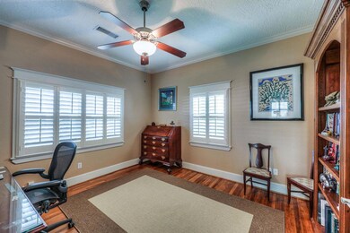 916 Allston St, Houston, TX 77008 - photo 5