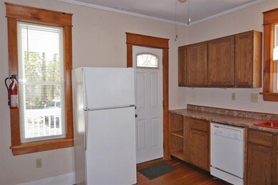 18-18.5 Crescent St, Rutland City, VT 05701 - photo 6