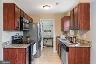 904 Lakeview Pkwy, Locust Grove, VA 22508 - photo 3