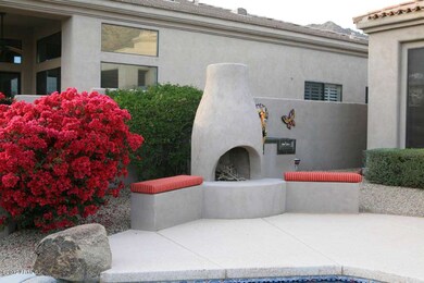 Outdoor fireplace
