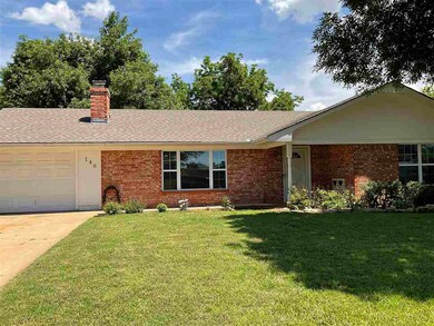 140 Ridgecrest Dr, Duncan, OK 73533 - photo 3