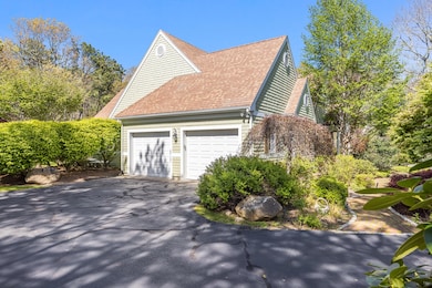 34 Longshank Cir, East Falmouth, MA 02536 - photo 5