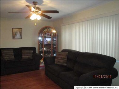 501 Willow Rd E unit 2, Staten Island, NY 10314 - photo 2
