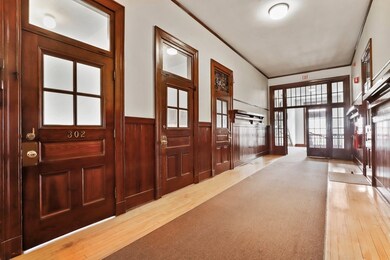 63 Illinois St unit 302, Worcester, MA 01610 - photo 5