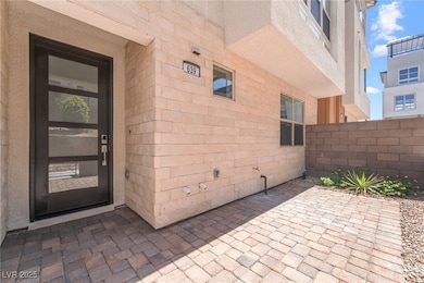 639 Spotted Falcon St, Las Vegas, NV 89138 - photo 4