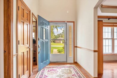 18441 Cypress Dr, South Bend, IN 46637 - photo 2