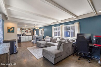 05-Living Room