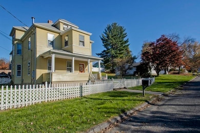 84 Laclede Ave, Chicopee, MA 01020 - photo 3