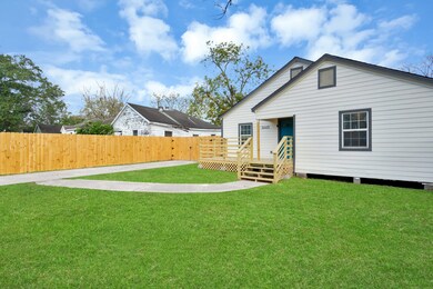 3445 Noah St, Houston, TX 77021 - photo 5