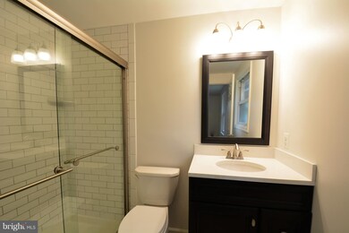 9004 Igoe St, Lorton, VA 22079 - photo 5