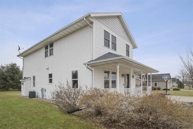 305 4th St, Brooklyn, WI 53521 - photo 3